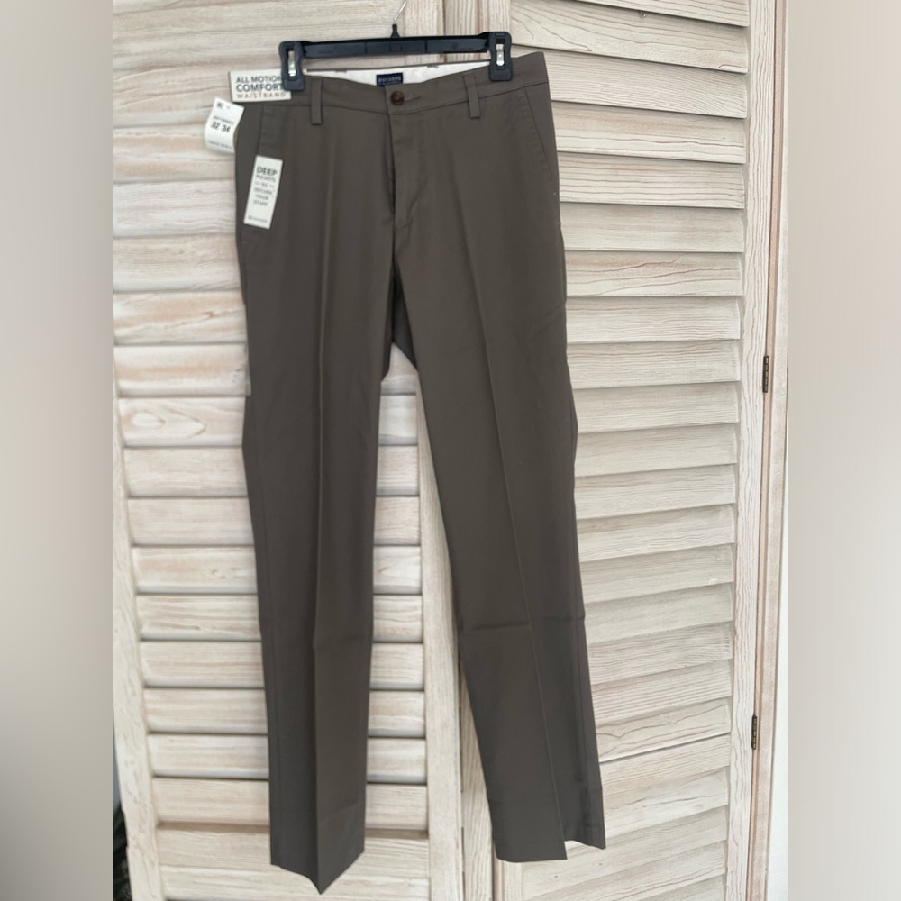 NWT Dockers straight fit stretch chino pants Dark khaki grey